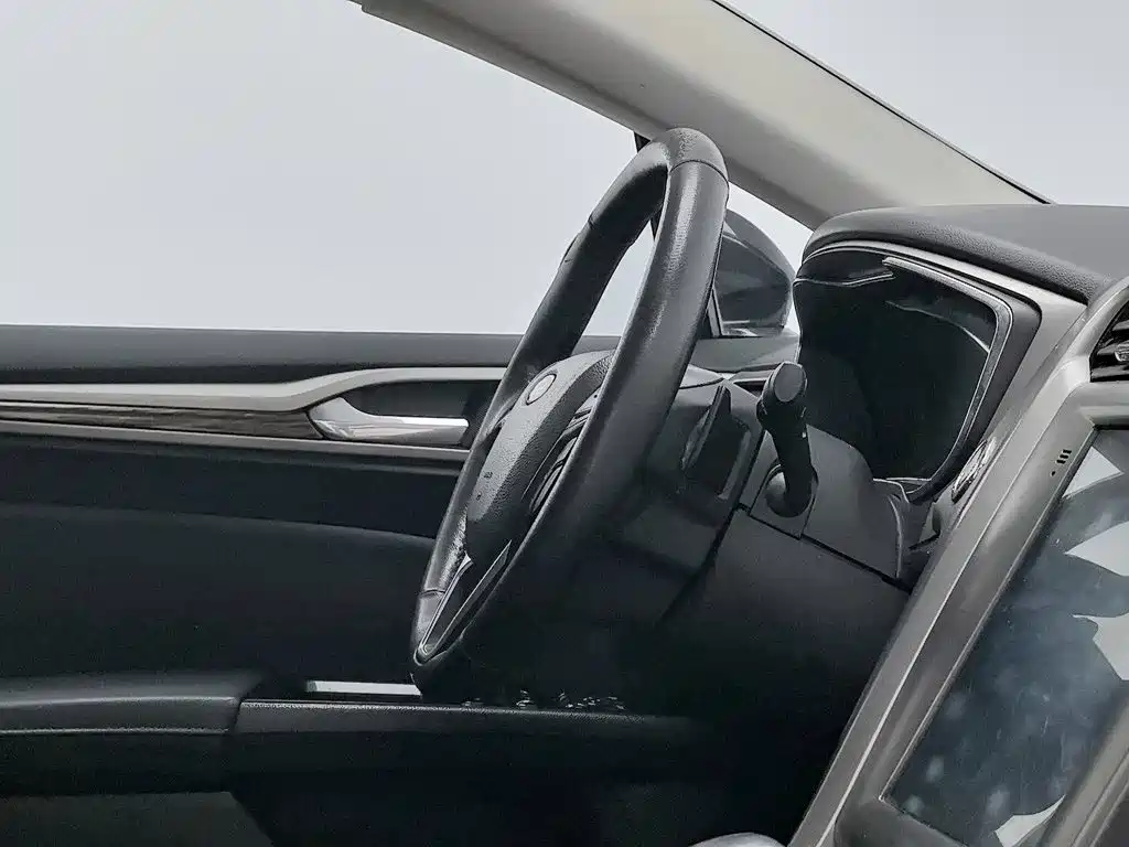 Ford Mondeo — миниатюра 22