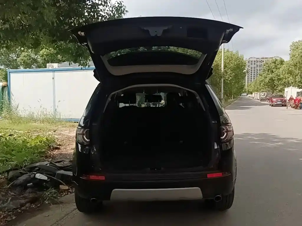 Land Rover Discovery Sport — миниатюра 19