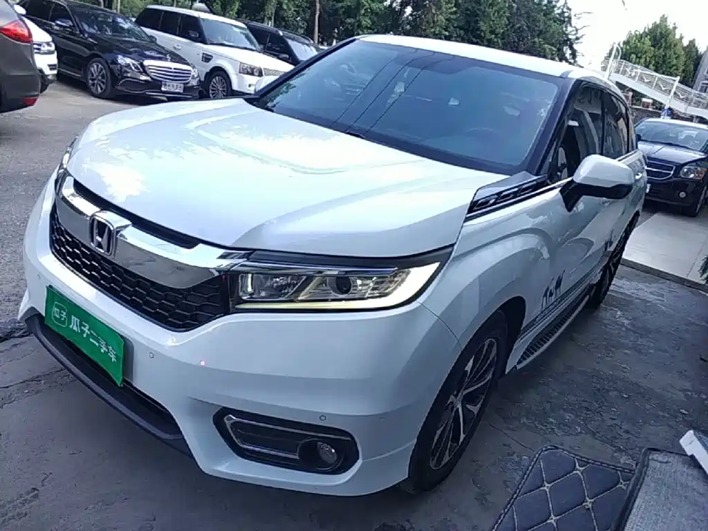 Honda Avancier — миниатюра 2