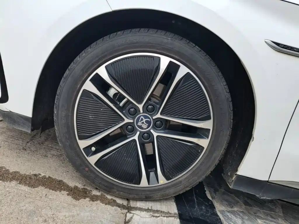 BYD Han — миниатюра 23