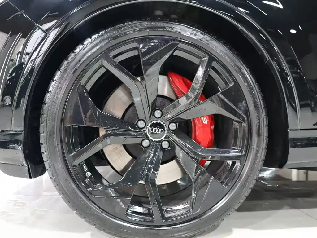 Audi SQ7 — миниатюра 5