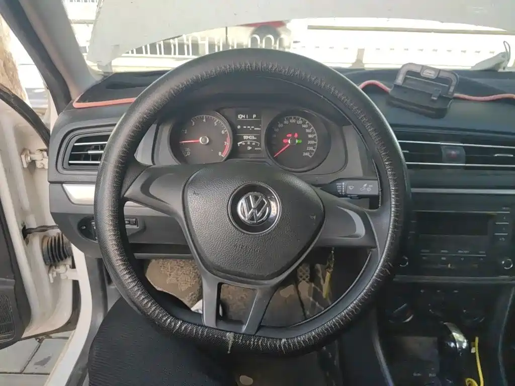 Volkswagen Lavida — миниатюра 6