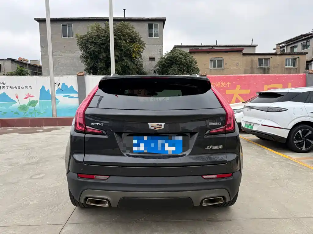 Cadillac XT4 — миниатюра 5