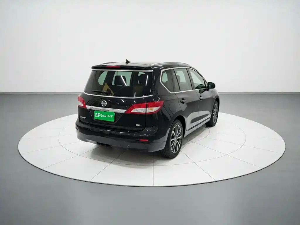 Nissan Quest — миниатюра 3