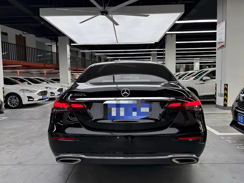 Mercedes-Benz E-Class — миниатюра 20