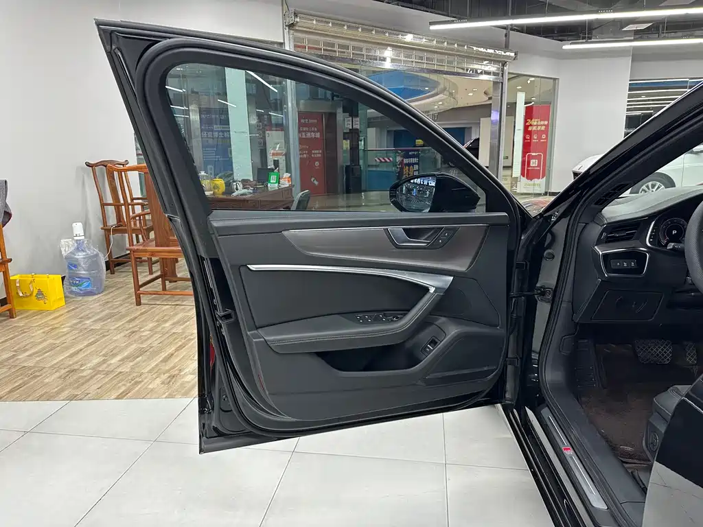 Audi A6L 2021 55 TFSI quattro Premium
