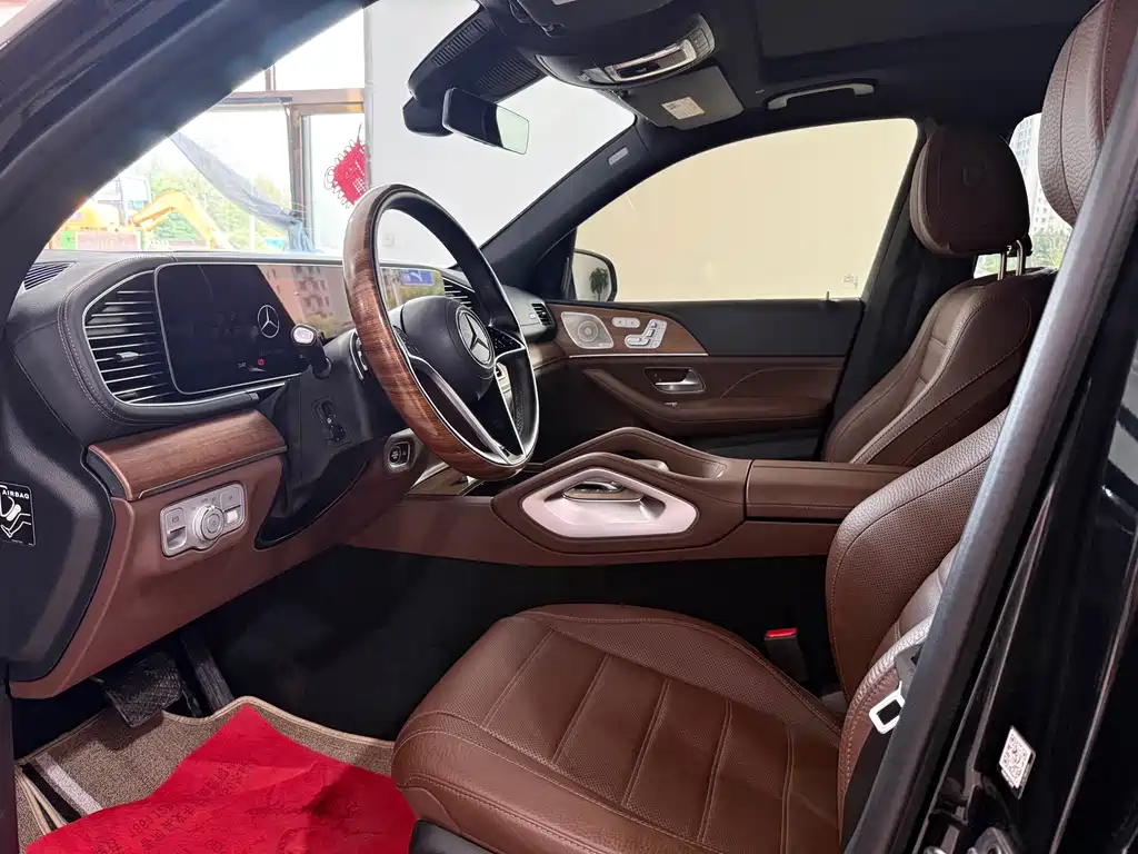 Mercedes-Benz GLS — миниатюра 7