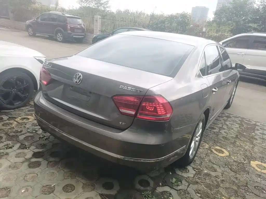 Volkswagen Passat — миниатюра 7