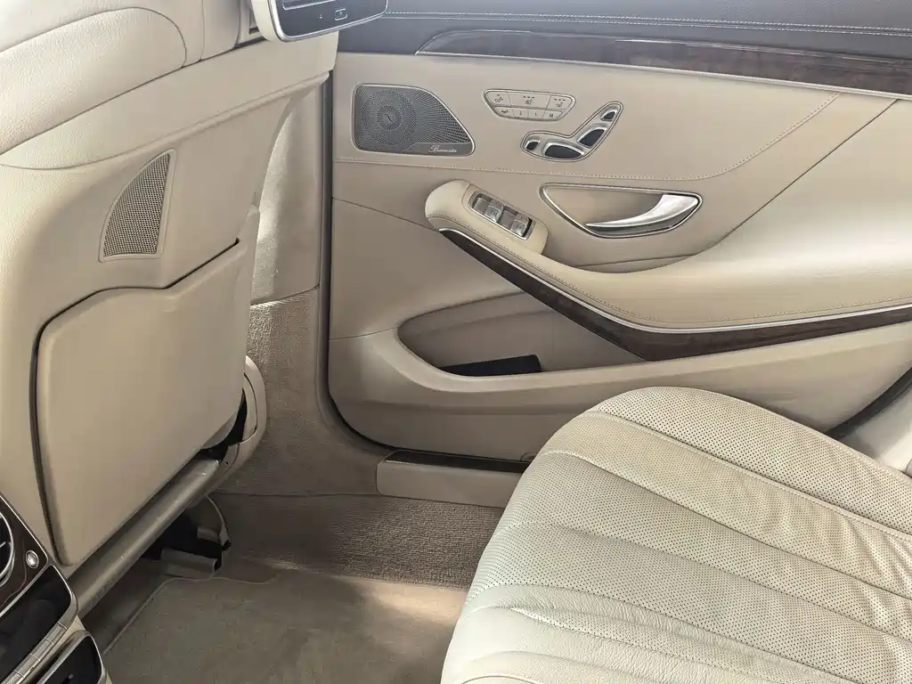 Mercedes-Benz S-Class — миниатюра 9