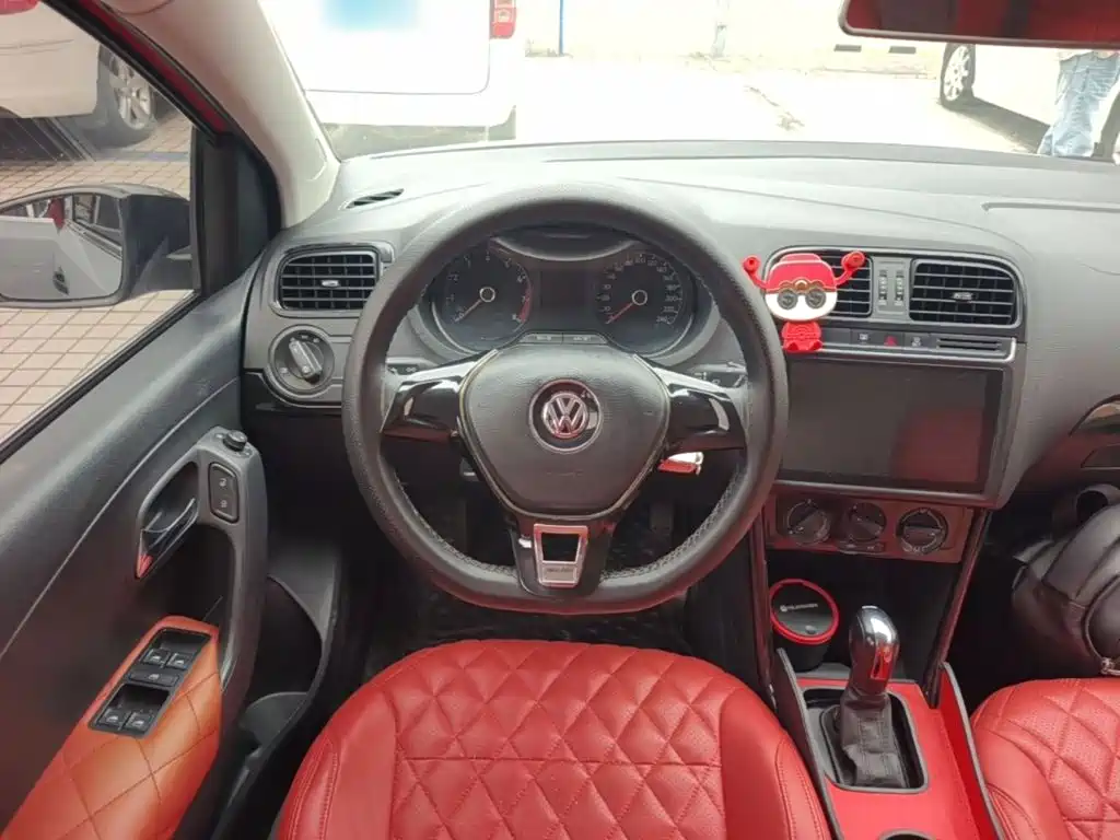 Volkswagen Polo — миниатюра 11