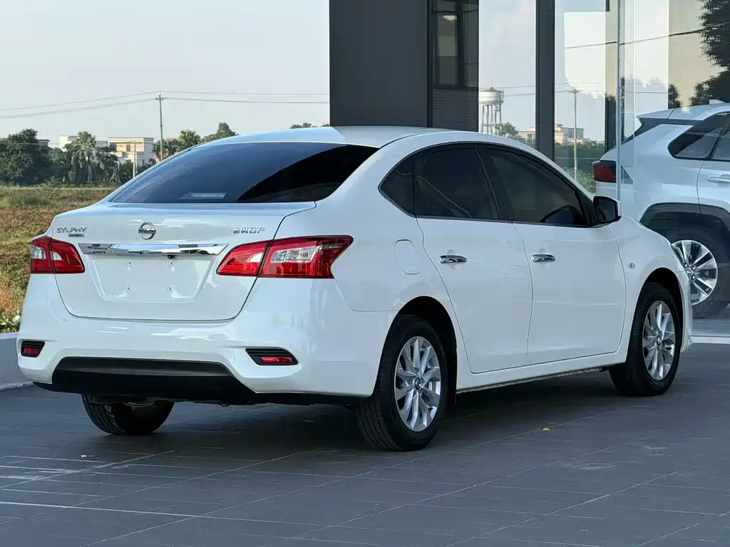 Nissan Sylphy — миниатюра 4