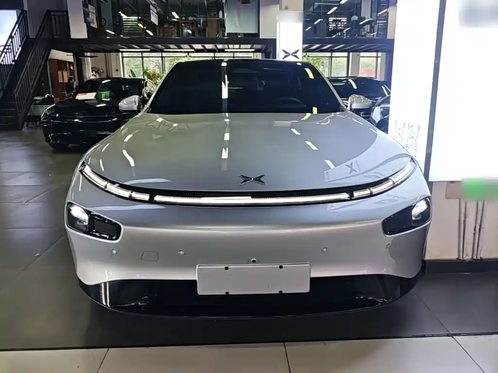 XPeng P7 — миниатюра 3