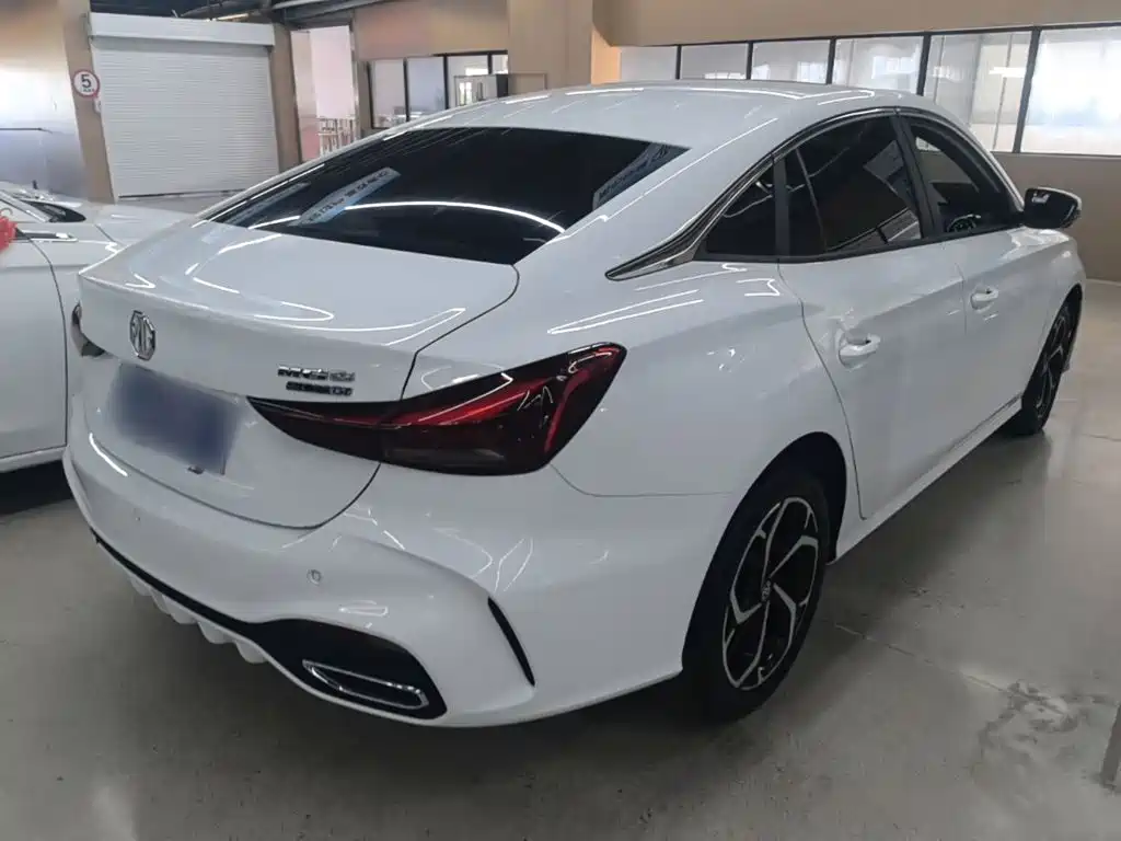 MG MG5 — миниатюра 7