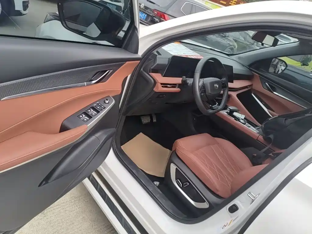 Changan CS75 PLUS — миниатюра 16