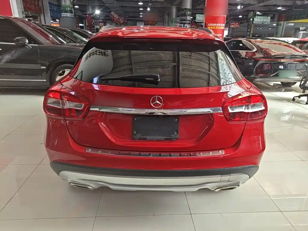Mercedes-Benz GLA — миниатюра 6