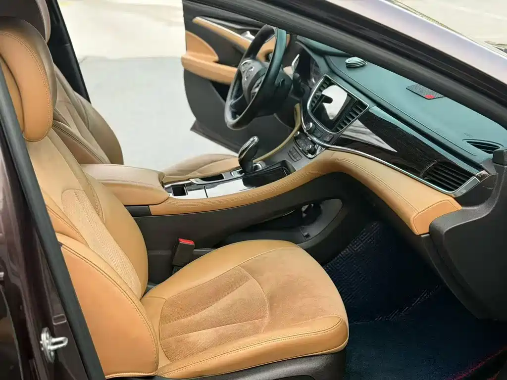 Buick LaCrosse — миниатюра 5