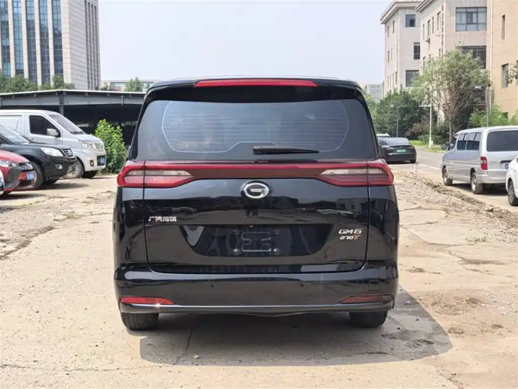 GAC M6 2021 270T DCT Luxury （ мест）