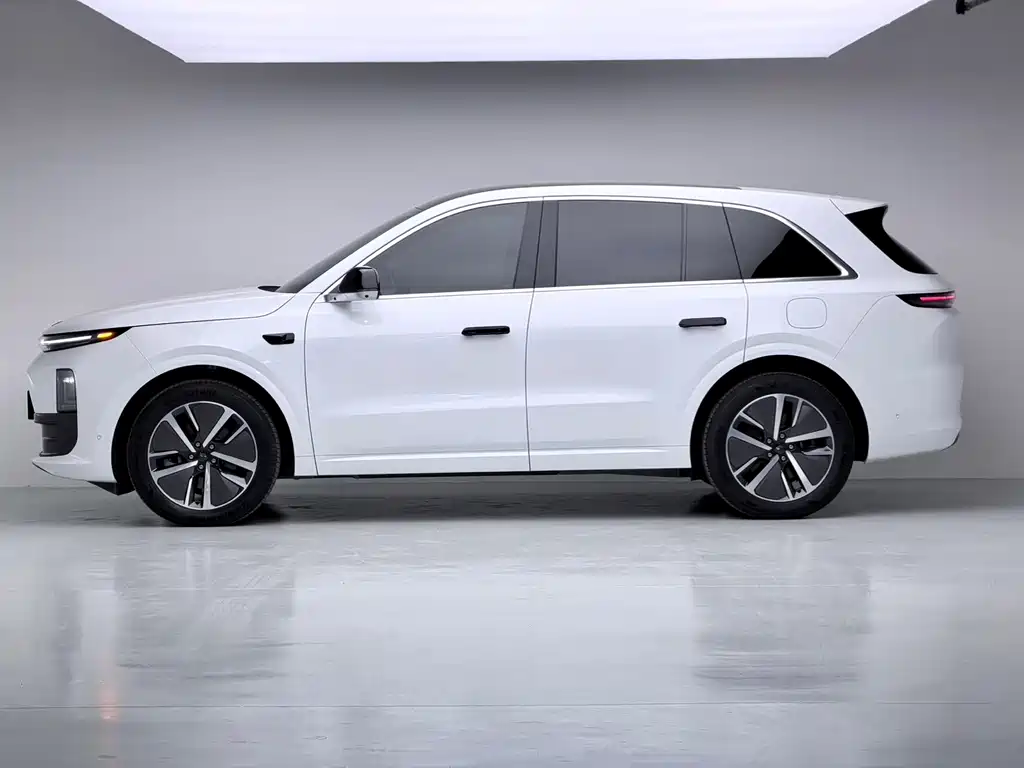 Li Auto IDEAL L6