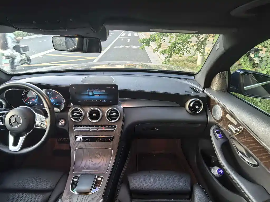 Mercedes-Benz GLC — миниатюра 11