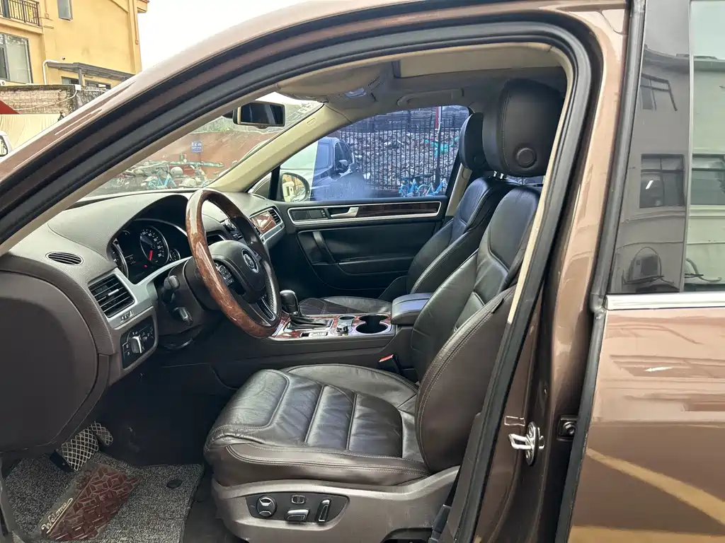 Volkswagen Touareg — миниатюра 11