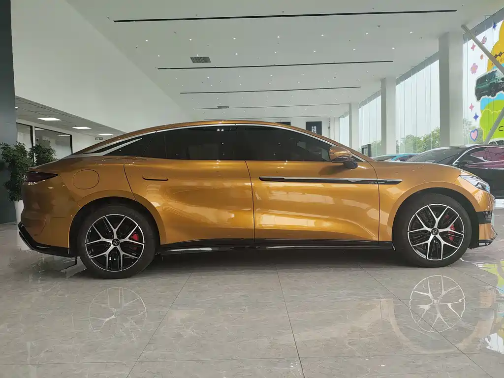 BYD Han L 2025 EV Flagship