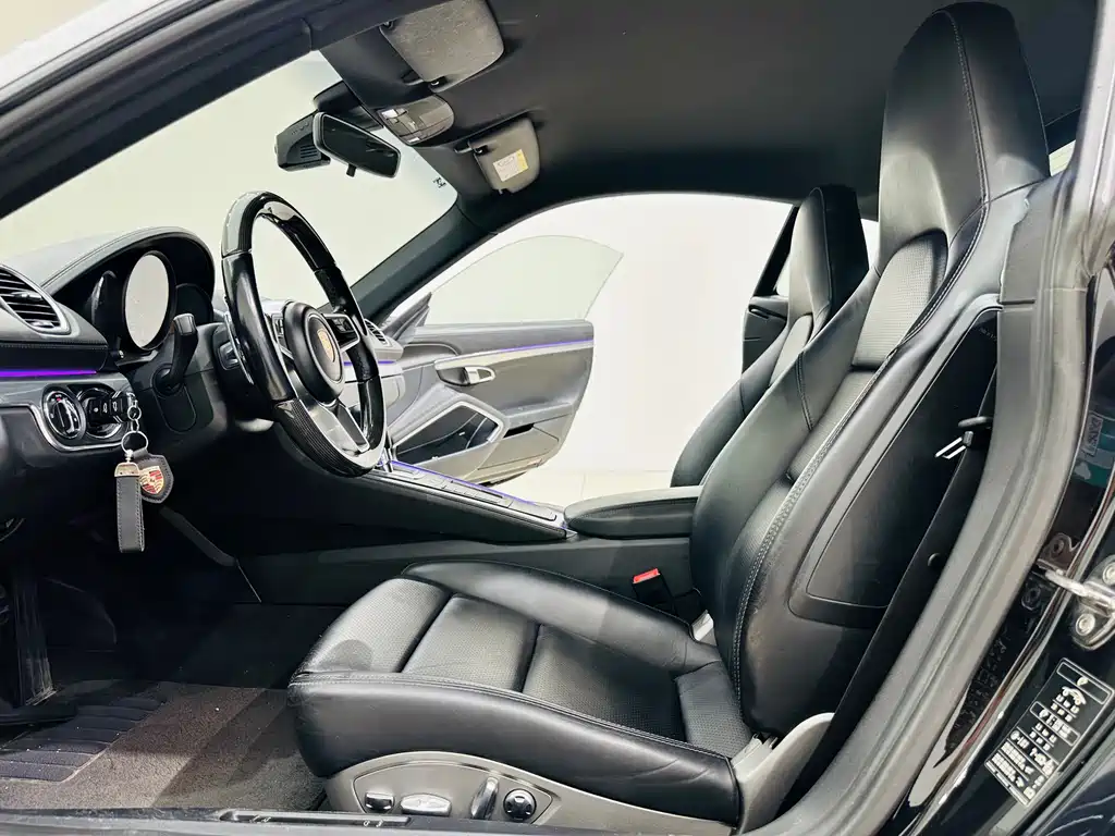 Porsche 718 2018 Cayman 2.0T