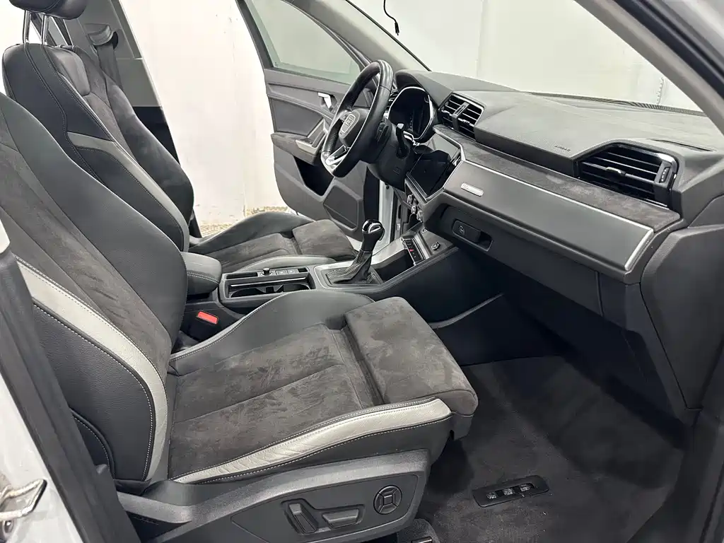 Audi Q3 2022 35 TFSI Fashion