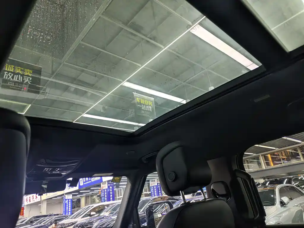Land Rover Defender — миниатюра 20