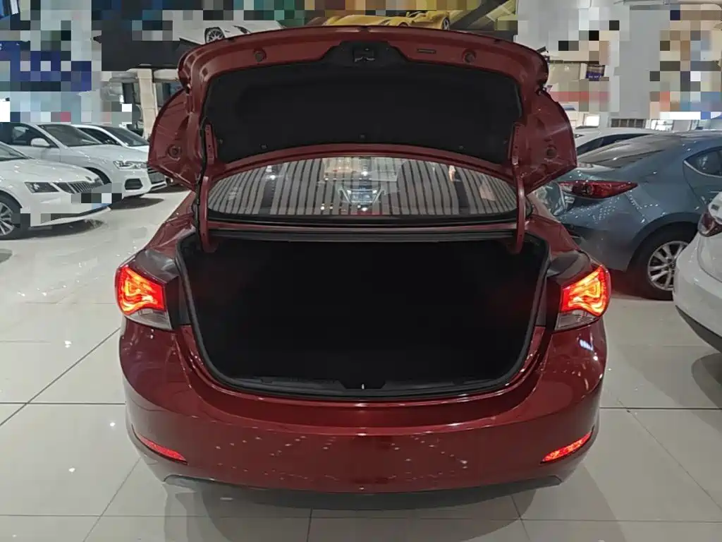 Hyundai Elantra Langdong — миниатюра 19
