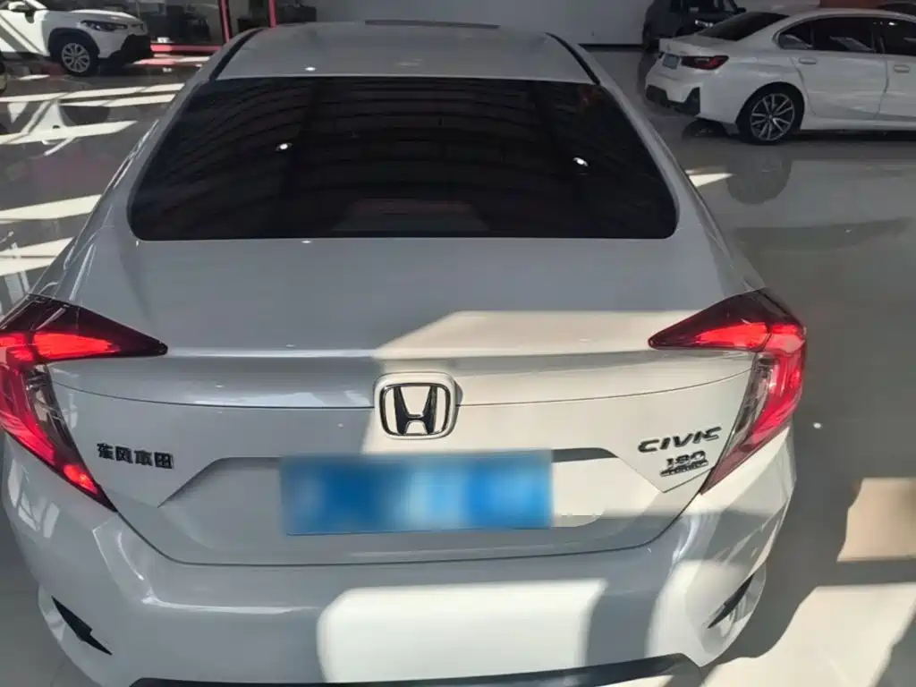 Honda Civic — миниатюра 6