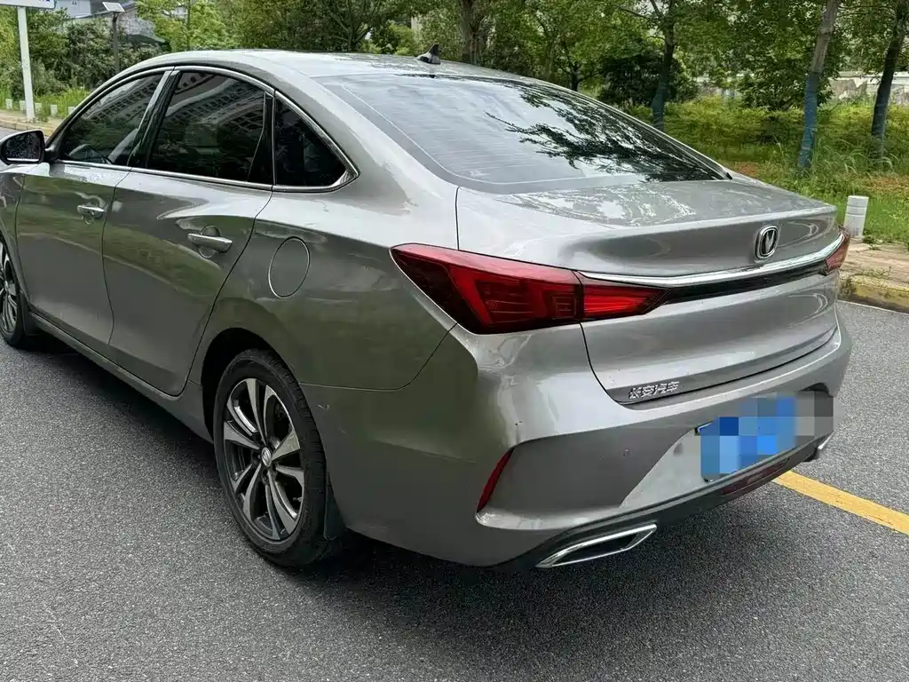 Changan Eado — миниатюра 8