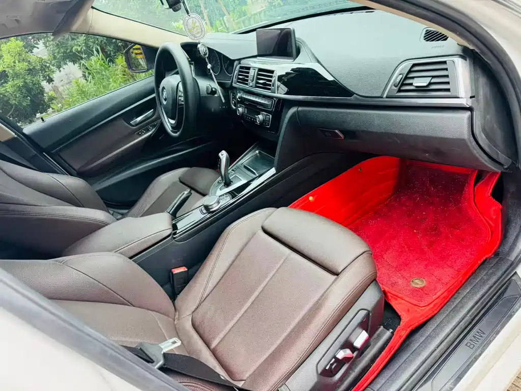 BMW 3 Series — миниатюра 5