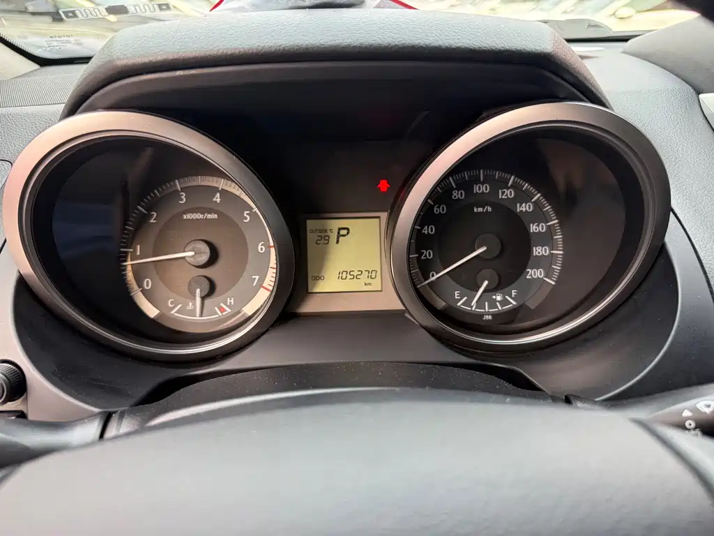 Toyota Land Cruiser Prado 2016 2.7L AT Standard