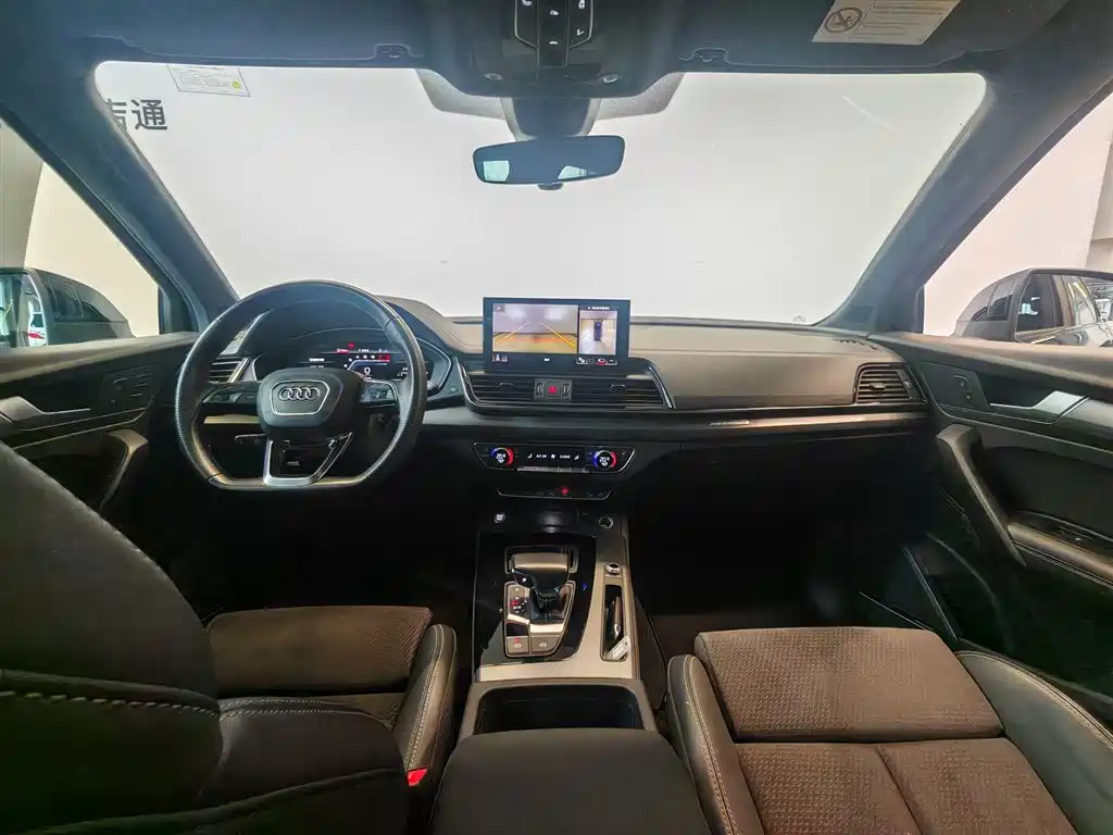 Audi Q5L Sportback — миниатюра 18