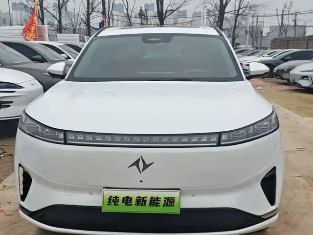 DONGFENG EΠ008 2024