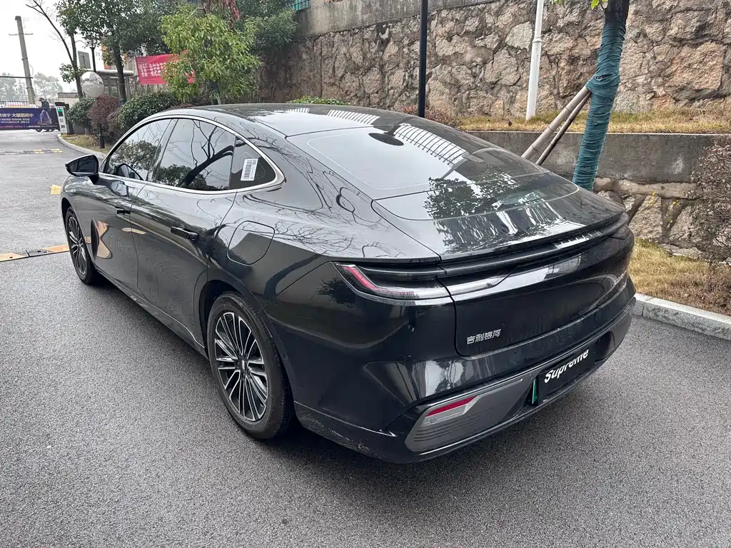 GEELY GALAXY GALAXY SPARKLE 8