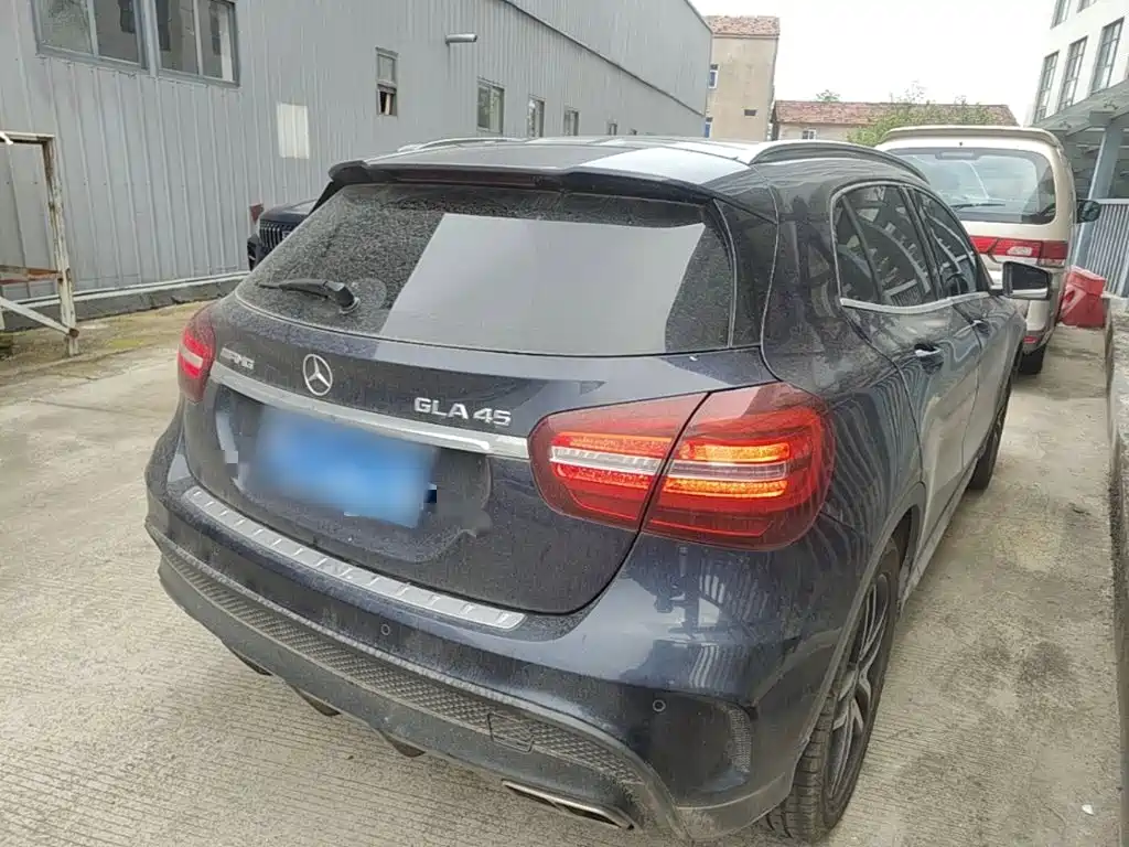 Mercedes-Benz GLA 2017 GLA 200 Fashion