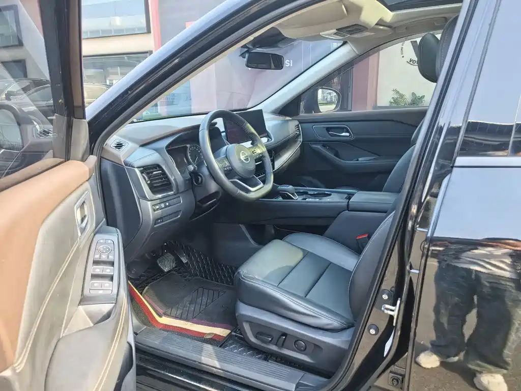 Nissan X-Trail — миниатюра 4