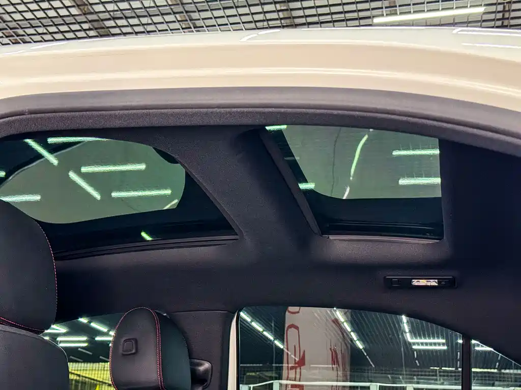 Mercedes-Benz A-Class — миниатюра 6