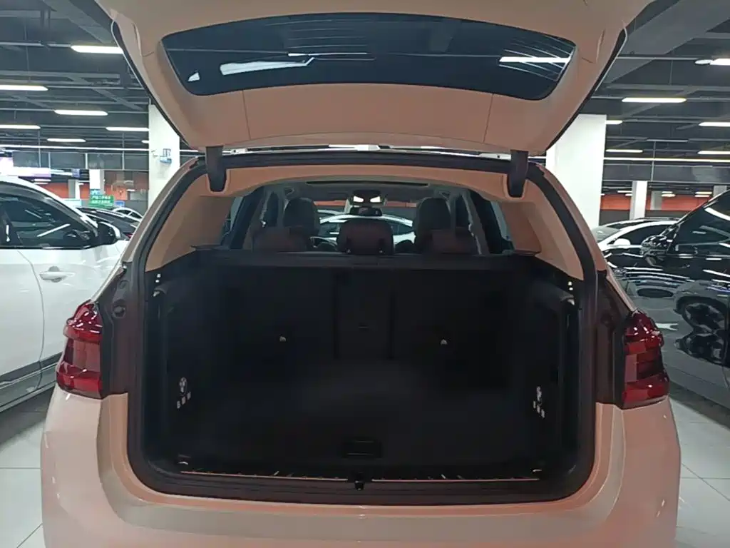 BMW iX3 — миниатюра 19