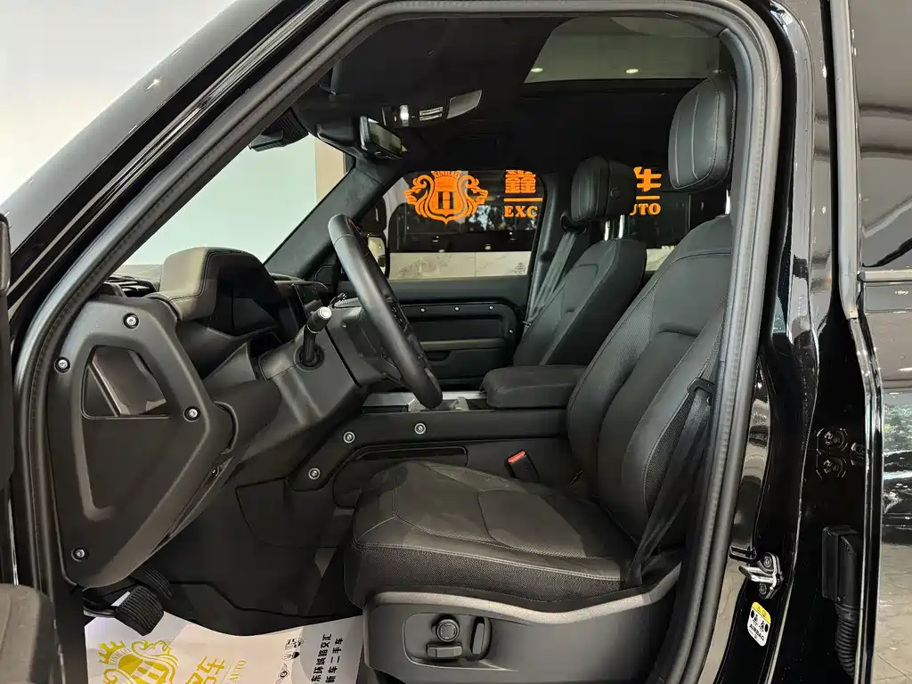 Land Rover Defender — миниатюра 7