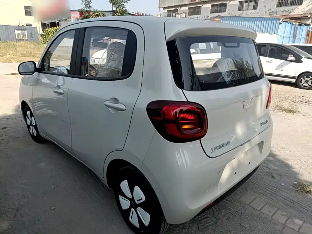 Wuling MINIEV — миниатюра 5