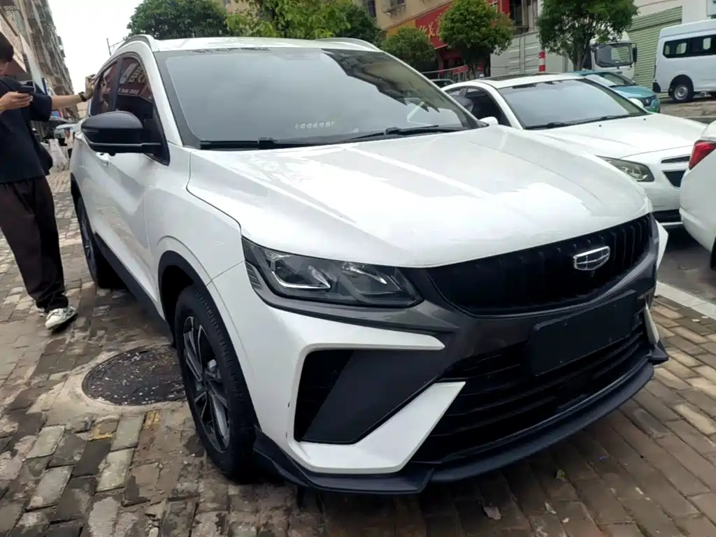 Geely Binyue — миниатюра 4