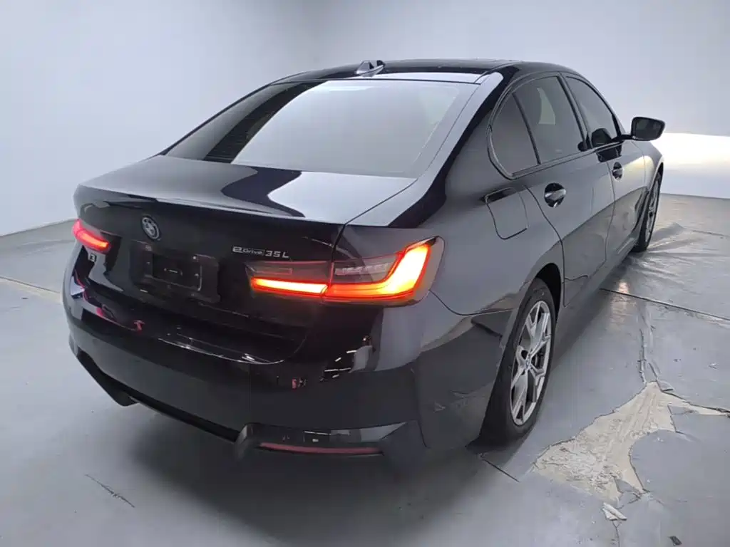 BMW i3 — миниатюра 7