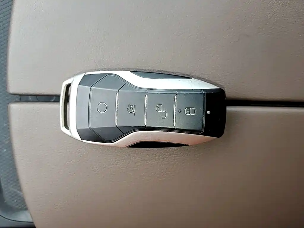 BYD Han — миниатюра 9