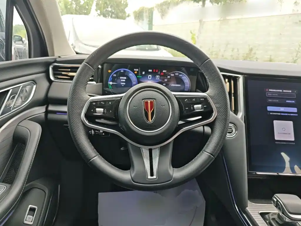 Hongqi Hongqi HS7 PHEV — миниатюра 11