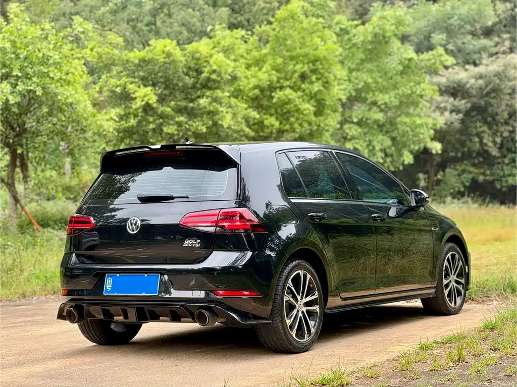 Volkswagen Golf — миниатюра 6