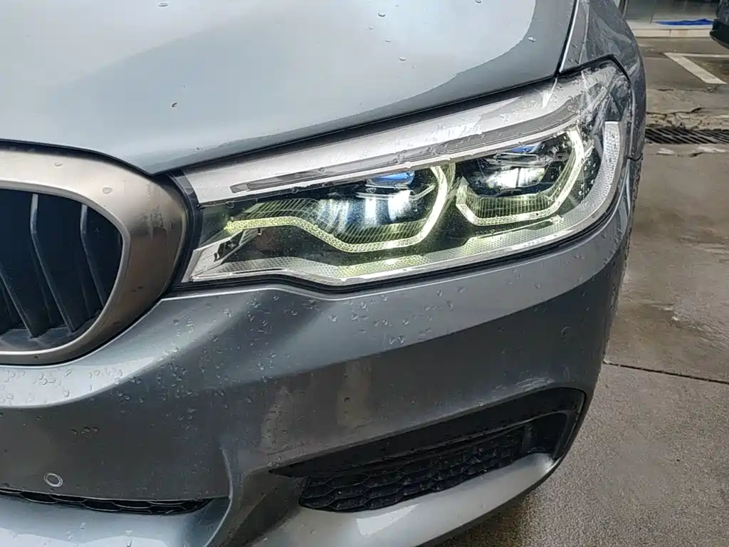 BMW 5 Series (Import) — миниатюра 24