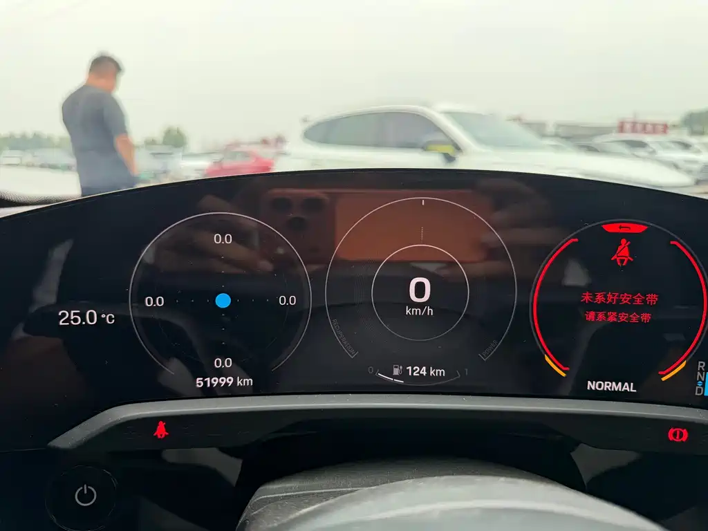 Porsche Taycan — миниатюра 6