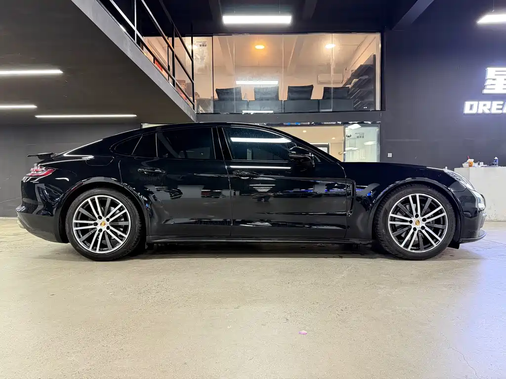 Porsche Panamera — миниатюра 11